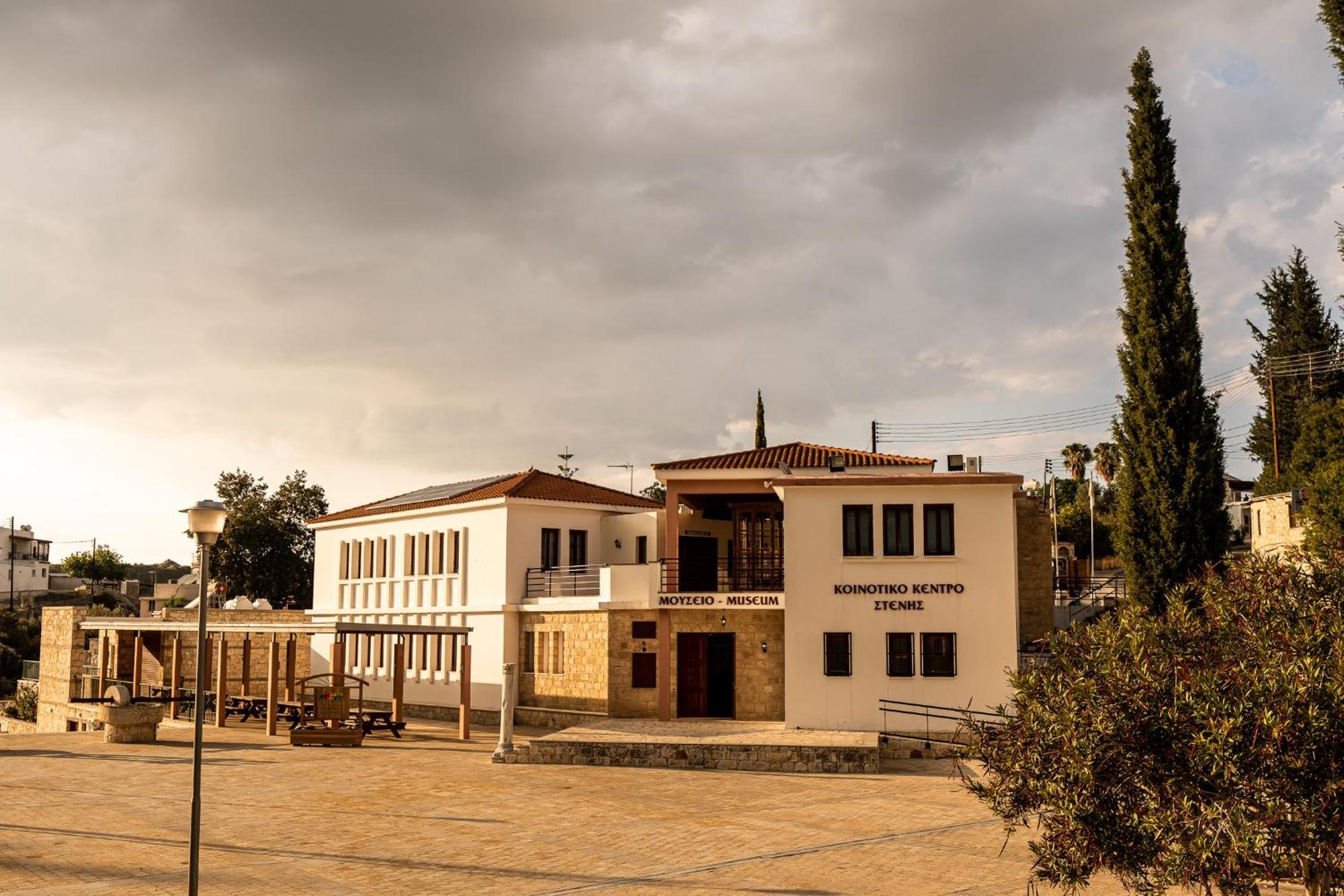 Harma Traditional Boutique Suites Пафос Экстерьер фото