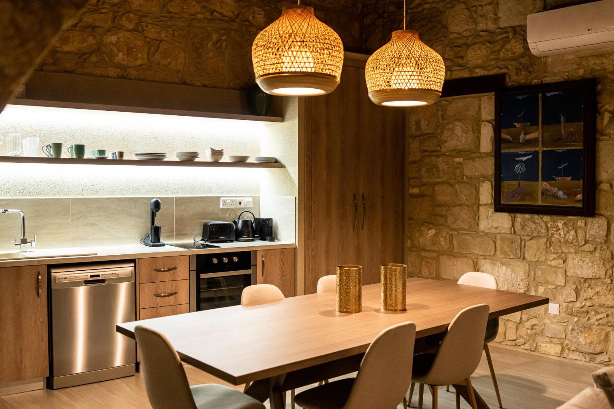 Harma Traditional Boutique Suites Пафос Экстерьер фото